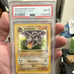 Pokemon TCG 1999 Aerodactyl 1/62 Fossil 1st Edition Holo Rare PSA 8 - Image 1