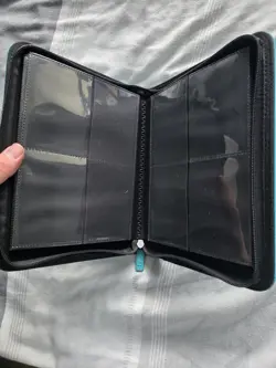 VaultX 4-Pocket Zip Binder 160 Cards, Premium Eco-Tec Material - Image 2