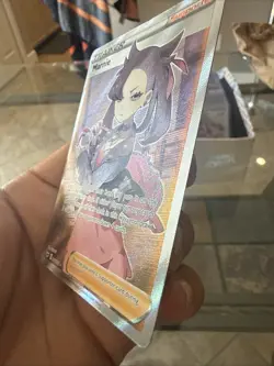 Pokemon Marnie Trainer Card TCG Full Art Sword & Shield 200/202 Lp - Image 2