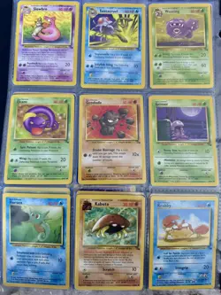 Pokemon WOTC Complete Fossil Non-Holo Set! All 47 Non-H cards! 25+ toploaders - Image 4