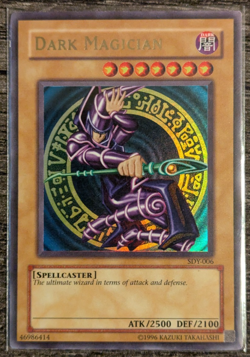 Yu-Gi-Oh!: Dark Magician (Starter Deck Yugi) ULTRA RARE - HP/DMG - Image 1