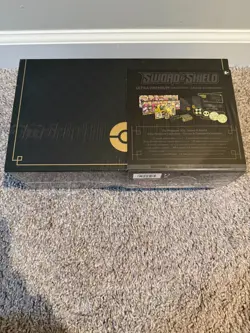 POKEMON SWORD AND SHIELD ZACIAN & ZAMAZENTA ULTRA-PREMIUM COLLECTION BOX SEALED - Image 3
