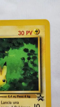 2000 Pokemon Pikachu World Collection Baby Pikachu (Italian) Gold Tail Stamp NM - Image 4
