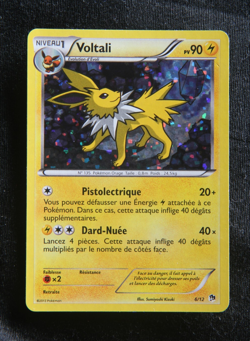 Pokemon "Voltali / Jolteon" 2/12 *Holo* McDonald's 2013 - French - Excellent(-)* - Image 1
