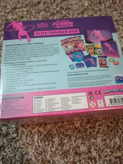 Nintendo Pokemon TCG: Sword & Shield Fusion Strike Elite Trainer Box SEALED - Image 3