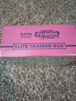 Nintendo Pokemon TCG: Sword & Shield Fusion Strike Elite Trainer Box SEALED - Image 4