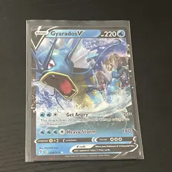 GYARADOS V 028/203 EVOLVING SKIES POKEMON (ULTRA RARE, NM) - Image 1