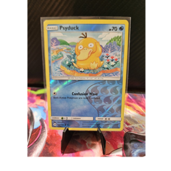Pokemon TCG Psyduck Reverse Holo Sun and Moon. - Image 1