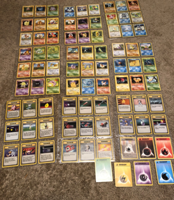vintage Pokemon Base set 102 85 cards including 4 foil NM - Image 1