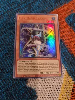Left-Hand Shark - Yugioh Brothers of Legend - Ultra Rare - BROL-EN049 - NM/MT - Image 1