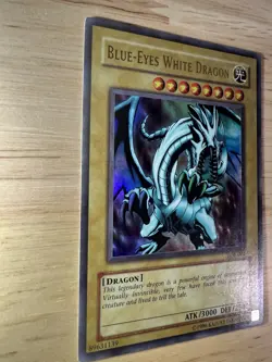 Blue Eyes White Dragon LOB-001 Ultra Rare Holo The Legend of Yugioh MPHP - Image 3