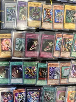 Yugioh Vintage Card Collection Lot - Image 4