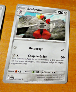 POKEMON FOUDRE NOIRE CARD CARTE SCALPROIE 065/086 BLK EV10.5 FR MINT 2025 - Image 1