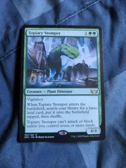 Topiary Stomper Streets of New Capenna Regular - Image 1