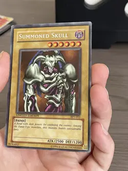 Yugioh Summoned Skull BPT-002 Secret Rare Limited Edition HP/DMG - Image 2