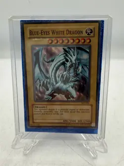 VINTAGE YU-GI-OH 1996 BLUE-EYES WHITE DRAGON HOLO SKE-001 YUGIOH * - Image 1