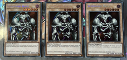 YuGiOh PLAYSET Summoned Skull SBC1-ENI01 3x Secret Rare 1st Edition - Image 1