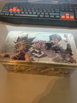 Yugioh 25th anniversary tin: dueling mirrors, sealed new - Image 1