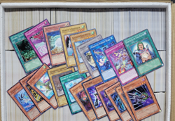 Yugioh - 5 lbs Common Cards - Various Sets - Please Read Description - VLP / DMG - Image 1