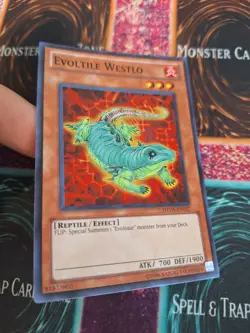 Yugioh Evoltile Westlo PHSW-EN017 Super Rare Unlimited Near Mint - Image 2