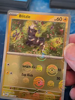 Pokemon Blitzle Scarlet & Violet White Flare Poke Ball Reverse Holo 031/086 NM!! - Image 2