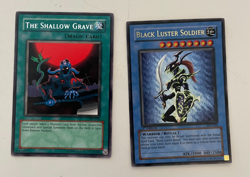 YuGiOh 850 Card Bulk Lot Holo Rares Blue Eyes DMG Foils VTG Collection - Image 4