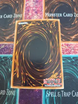 Yugioh Lightsworn Sanctuary SDLI-EN024 Ultra Rare 1st Edition Near Mint - Image 3