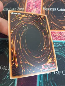 Yugioh Folgo, Justice Fur Hire SOFU-EN047 Super Rare 1st Edition Near Mint - Image 4