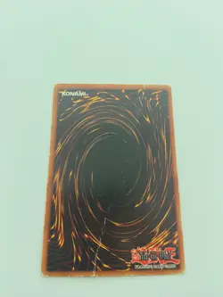 Yugioh Dark Magician LOB-005 OG Print Ultra Rare Holo DAMAGED - Image 2