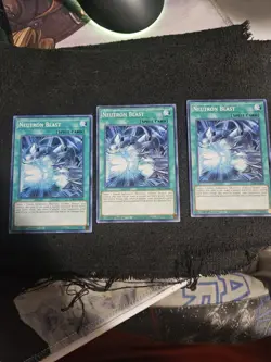 x3 Neutron Blast LDS2-EN026 Common Yugioh - Image 1