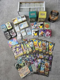 POKEMON TCG BULK LOT COLLECTION c3050 CARDS (Black White mini tins) - Image 1