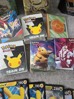 POKEMON TCG BULK LOT COLLECTION c3050 CARDS (Black White mini tins) - Image 3