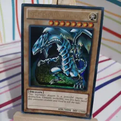 Yugioh Blue-Eyes White Dragon SDBE-EN001 Ultra Rare NM - Image 1