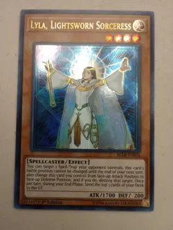 Yugioh! LP Lyla, Lightsworn Sorceress BLLR-EN036 Ultra Rare 1st Edition - Image 1