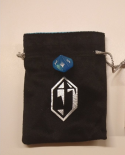 MTG FINAL FANTASY PROMO DICE BAG D10 CRYSTAL BLUE RARE PRERELEASE - Image 1