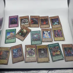 1996 YuGiOh Card Bundle Lots Of 1st Editions 100+ - Image 3
