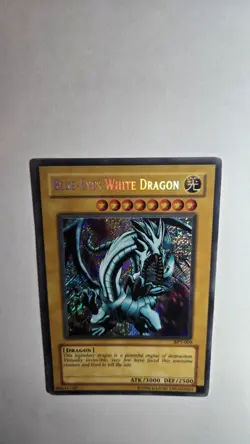 Blue Eyes White Dragon BPT-009 Collector's Tin Secret Rare YuGiOh Card Ungraded - Image 4