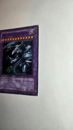 Blue-Eyes Ultimate Dragon DLG1-EN001 Dark Legends Unlimited YuGiOh Card Ungraded - Image 2