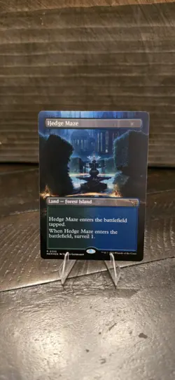 MTG English Hedge Maze (Borderless) NM Foil Murders at Karlov Manor 0326 - Image 1