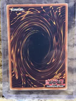 Yugioh Blue-Eyes White Dragon SKE-001 Super Rare Unlimited Edition NM! - Image 2