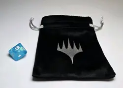 Final Fantasy Mtg Promo Dice w/ FF Felt Bag- D10 -Pre-Release Blue Crystal - Image 1