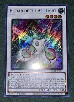 Yugioh Herald of the Arc Light RA01-EN031 Platinum Secret Rare 1st NM w/Tracking - Image 2