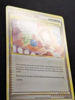 Near Mint Encouragements Hysteriques 71/95 HGSS Dechainement Carte Pokemon FR - Image 2