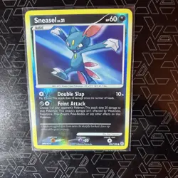 Sneasel 100/130 Reverse Holo Diamond & Pearl Base Set Pokemon Card NM - Image 3