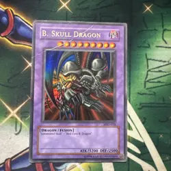 Yugioh! B. Skull Dragon MRD-018 Ultra Rare Unlimited HP - Image 1