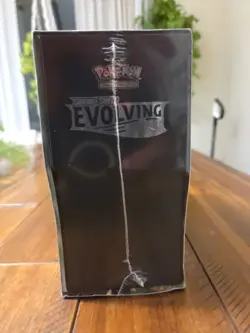 Pokemon Center Exclusive Evolving Skies Elite Trainer Box ETB SEALED - Image 2