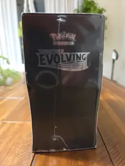 Pokemon Center Exclusive Evolving Skies Elite Trainer Box ETB SEALED - Image 4