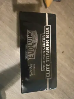 Pokemon Center Exclusive Evolving Skies Elite Trainer Box ETB SEALED - Image 4