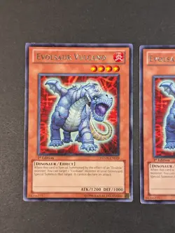 Yugioh TCG - 2x Evolsaur Vulcano - PHSW-EN019 - NM/LP - 1st Edition - Rare 2011 - Image 5