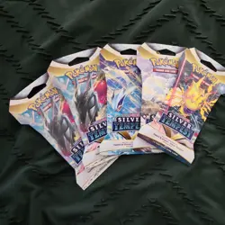 POKEMON TCG Silver Tempest Single Booster Pack - Image 1